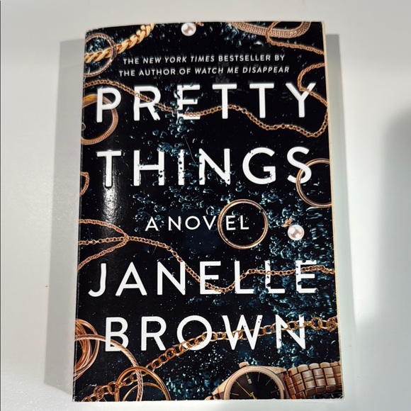 Other - Pretty Things Novel by Janelle Brown